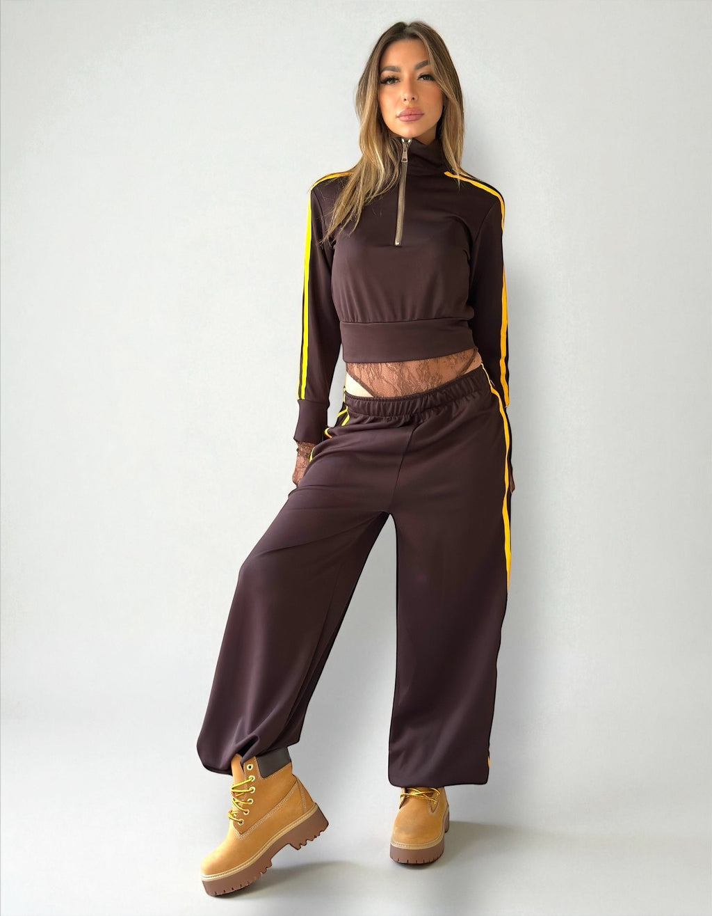 Coordinato Sporty Chic - Brown & Yellow Detail