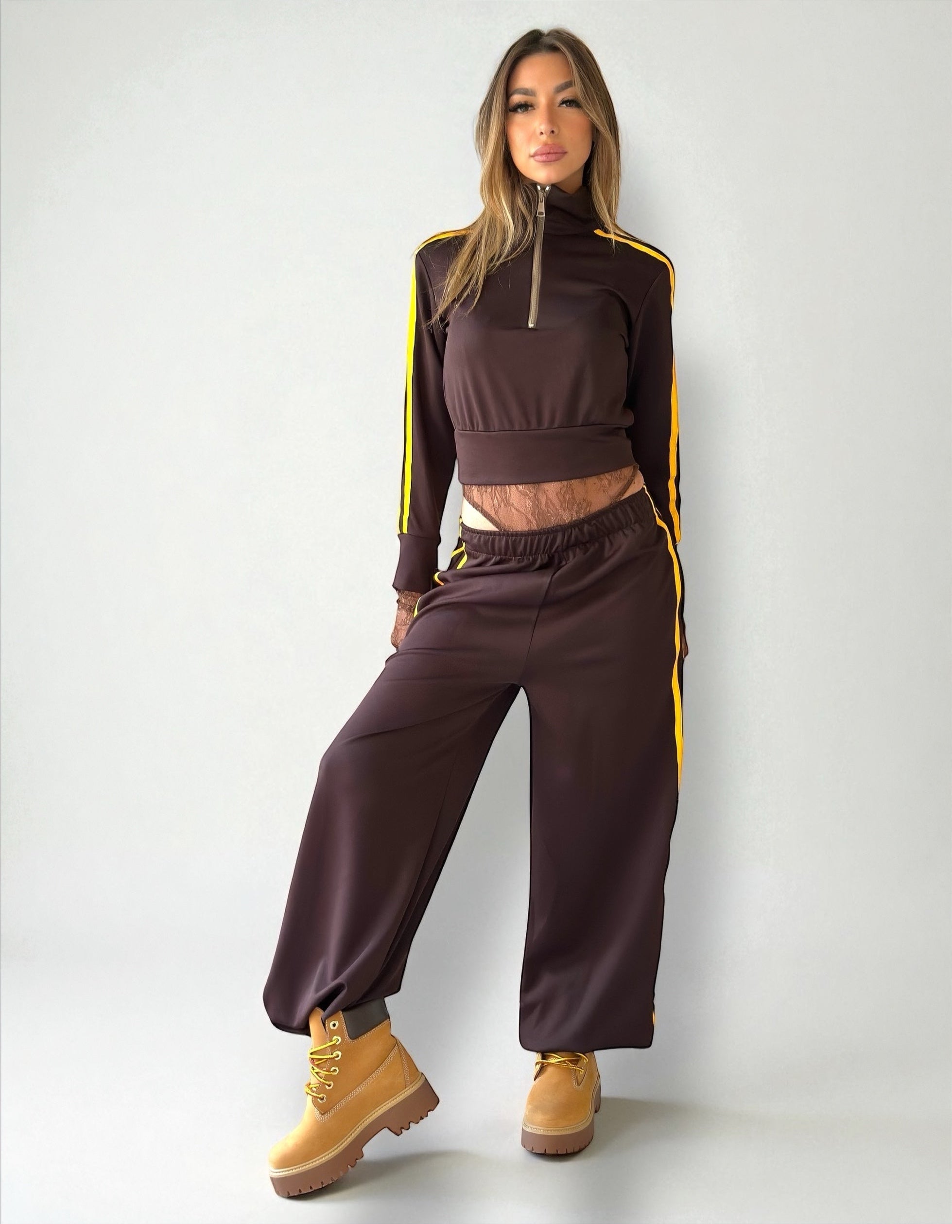 Coordinato Sporty Chic - Brown & Yellow Detail