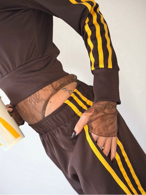 Coordinato Sporty Chic - Brown & Yellow Detail